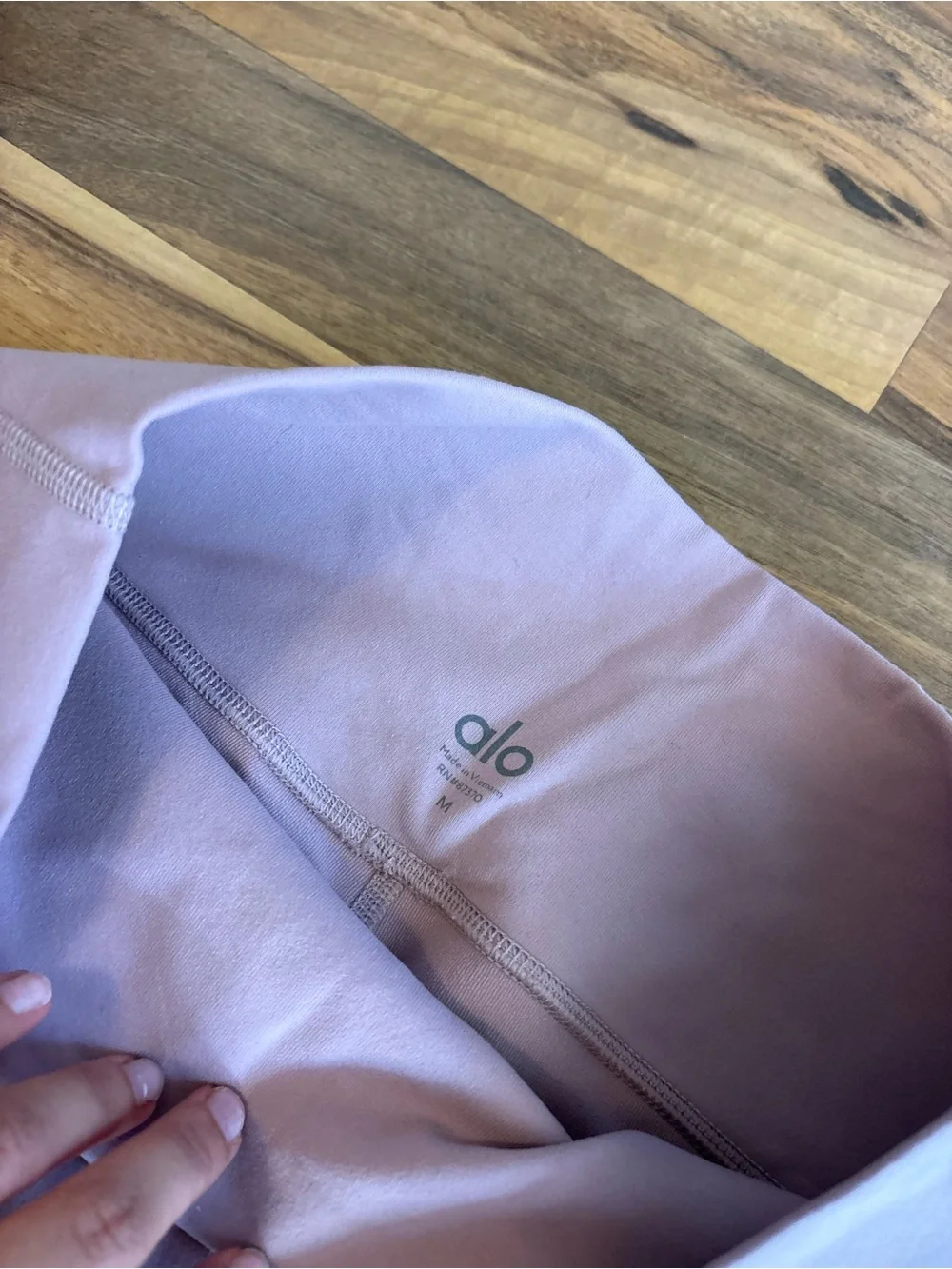 Alo Yoga Waist Coast Capri Leggings